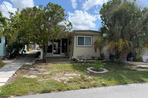 Studio in Tarpon Springs, Florida № 2371332