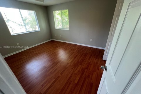 Купить таунхаус в Хомстед, Флорида 3 спальни, 132.2м2, № 1972677 - фото 10