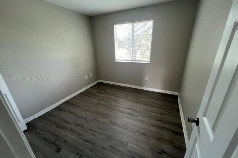 Купить таунхаус в Хомстед, Флорида 3 спальни, 132.2м2, № 1972677 - фото 12