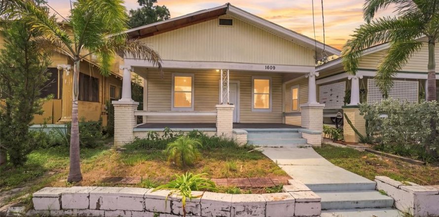 Casa en Tampa, Florida 2 dormitorios, 107.02 m2 № 2350416