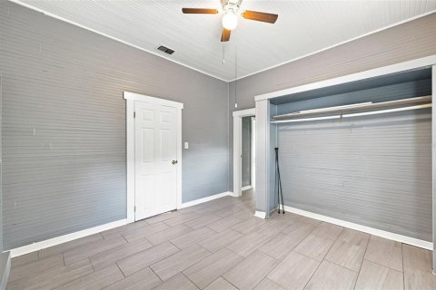 Casa en venta en Tampa, Florida, 2 dormitorios, 107.02 m2 № 2350416 - foto 18