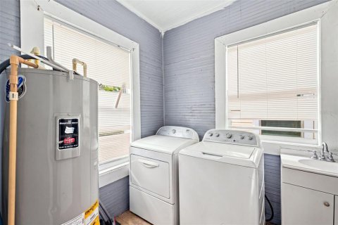 Casa en venta en Tampa, Florida, 2 dormitorios, 107.02 m2 № 2350416 - foto 19