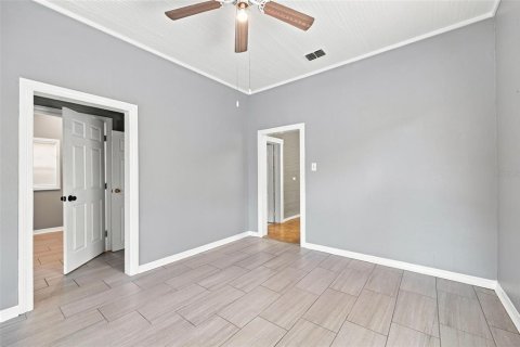Casa en venta en Tampa, Florida, 2 dormitorios, 107.02 m2 № 2350416 - foto 13