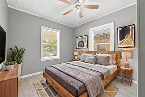 Casa en venta en Tampa, Florida, 2 dormitorios, 107.02 m2 № 2350416 - foto 12