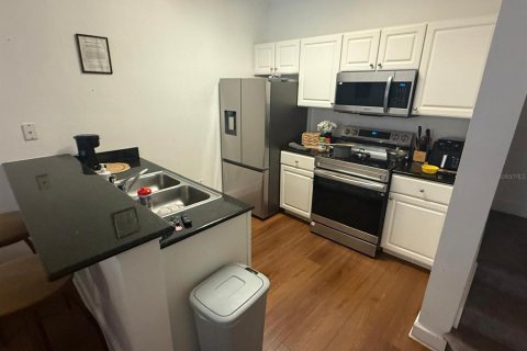 Casa en venta en Kissimmee, Florida, 3 dormitorios, 120.77 m2 № 2306091 - foto 10