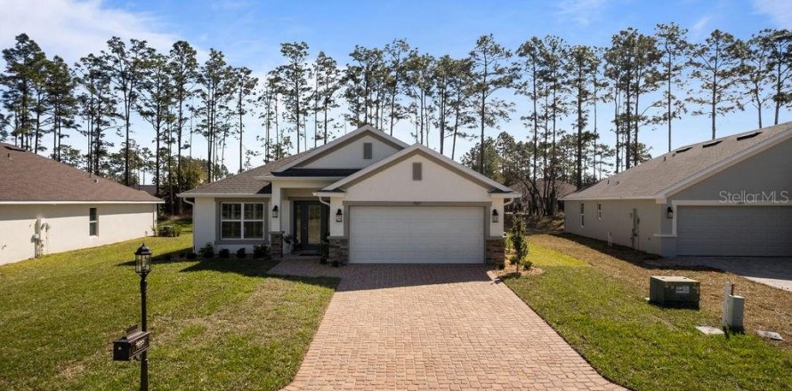 Casa en Dunnellon, Florida 4 dormitorios, 205.04 m2 № 1579287