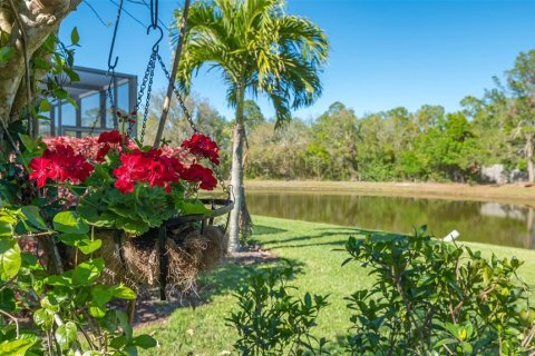 House in Sarasota, Florida 3 bedrooms, 179.86 sq.m. № 2093049