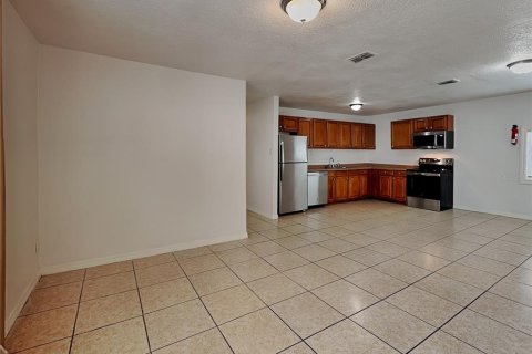 Villa ou maison à louer à Orlando, Floride: 3 chambres, 146.79 m2 № 2395695 - photo 3