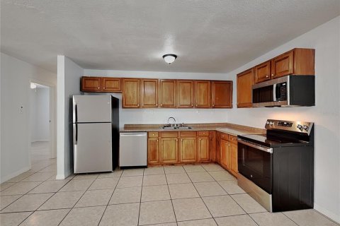 Villa ou maison à louer à Orlando, Floride: 3 chambres, 146.79 m2 № 2395695 - photo 6