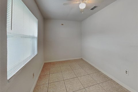 Villa ou maison à louer à Orlando, Floride: 3 chambres, 146.79 m2 № 2395695 - photo 12