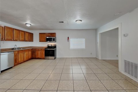 Villa ou maison à louer à Orlando, Floride: 3 chambres, 146.79 m2 № 2395695 - photo 7