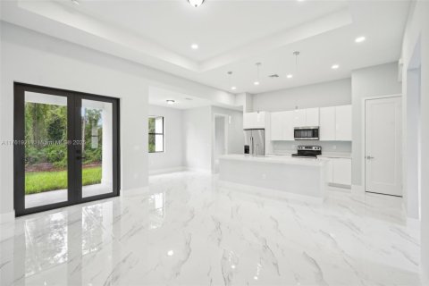 Casa en venta en Lehigh Acres, Florida, 3 dormitorios, 154.87 m2 № 1707448 - foto 7