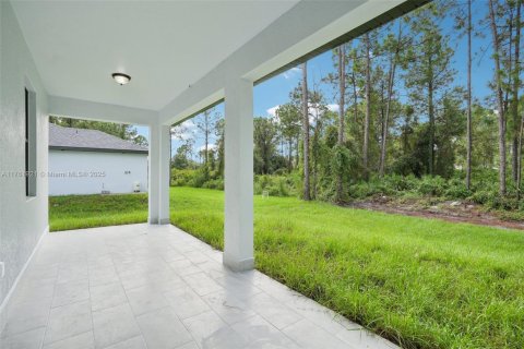 Casa en venta en Lehigh Acres, Florida, 3 dormitorios, 154.87 m2 № 1707448 - foto 24