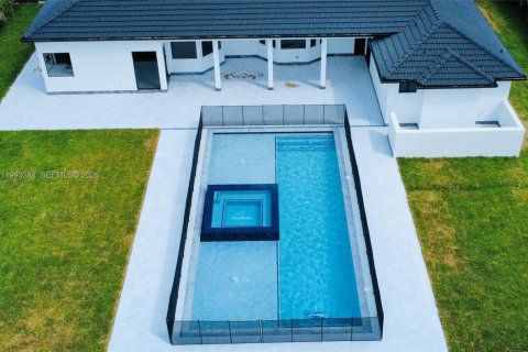 Купить виллу или дом в Майами, Флорида 5 спален, 308.06м2, № 2060292 - фото 14