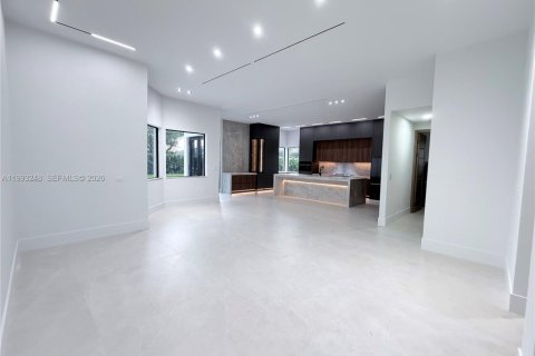 Купить виллу или дом в Майами, Флорида 5 спален, 308.06м2, № 2060292 - фото 6