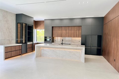 Купить виллу или дом в Майами, Флорида 5 спален, 308.06м2, № 2060292 - фото 2