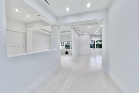 Купить виллу или дом в Майами, Флорида 5 спален, 308.06м2, № 2060292 - фото 5