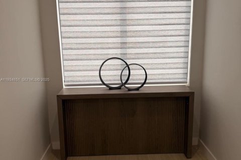 Apartamento en alquiler en Miami, Florida, 2 dormitorios, 68.28 m2 № 1993037 - foto 14