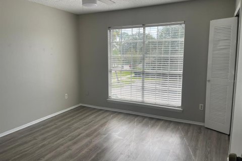 Adosado en venta en Kissimmee, Florida, 2 dormitorios, 92.16 m2 № 1512312 - foto 11