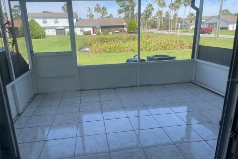 Adosado en venta en Kissimmee, Florida, 2 dormitorios, 92.16 m2 № 1512312 - foto 9