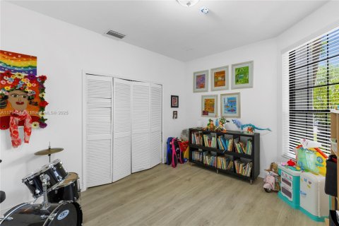 House in Plantation, Florida 4 bedrooms, 274.06 sq.m. № 1714830 - photo 16