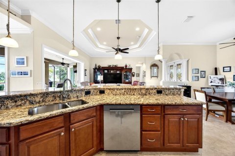 House in Punta Gorda, Florida 3 bedrooms, 189.24 sq.m. № 2117659 - photo 17