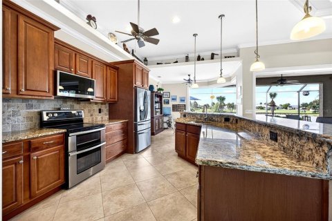 House in Punta Gorda, Florida 3 bedrooms, 189.24 sq.m. № 2117659 - photo 15