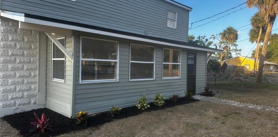 Villa ou maison à Titusville, Floride 3 chambres, 166.48 m2 № 1734006