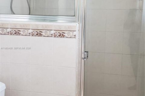 Снять в аренду виллу или дом в Майами, Флорида 5 спален, 193.7м2, № 2007731 - фото 28