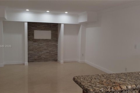 Снять в аренду виллу или дом в Майами, Флорида 5 спален, 193.7м2, № 2007731 - фото 8