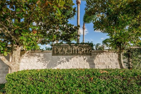 Casa en venta en Trinity, Florida, 2 dormitorios, 159.7 m2 № 1902477 - foto 2