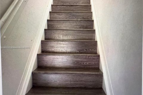 Снять в аренду таунхаус в Мирамар, Флорида 3 спальни, № 1955790 - фото 14