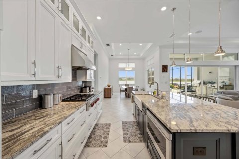 Villa ou maison à louer à Bradenton, Floride: 3 chambres, 294.22 m2 № 2425725 - photo 10