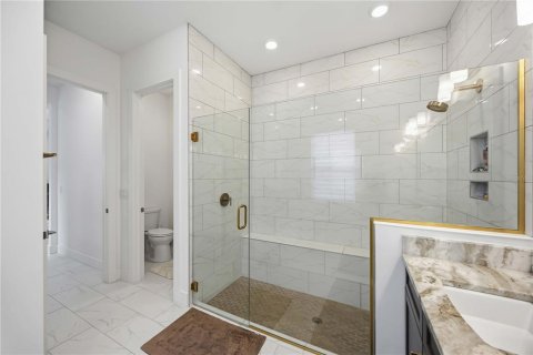 Villa ou maison à louer à Bradenton, Floride: 3 chambres, 294.22 m2 № 2425725 - photo 16