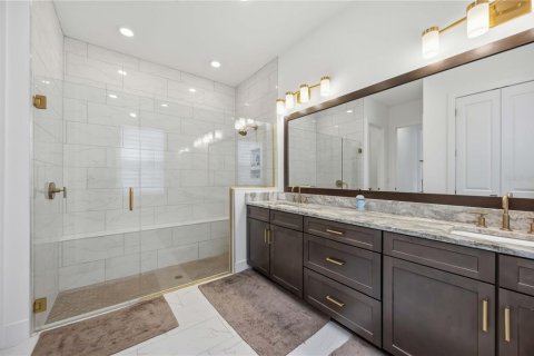 Villa ou maison à louer à Bradenton, Floride: 3 chambres, 294.22 m2 № 2425725 - photo 15