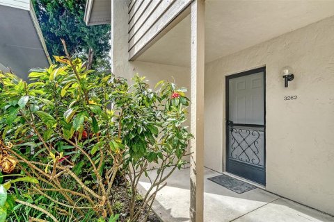 Condo in Sarasota, Florida, 2 bedrooms  № 2359120 - photo 3