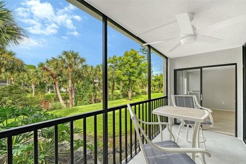 Condo in Sarasota, Florida, 2 bedrooms  № 2359120 - photo 9