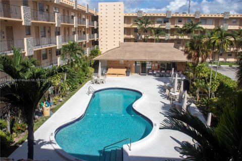 Copropriété à vendre à Hollywood, Floride: 1 chambre, 47.38 m2 № 1948425 - photo 18