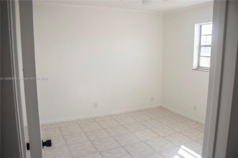 Copropriété à vendre à Hollywood, Floride: 1 chambre, 47.38 m2 № 1948425 - photo 13