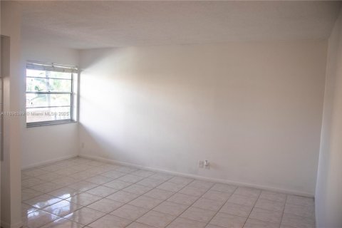 Copropriété à vendre à Hollywood, Floride: 1 chambre, 47.38 m2 № 1948425 - photo 7