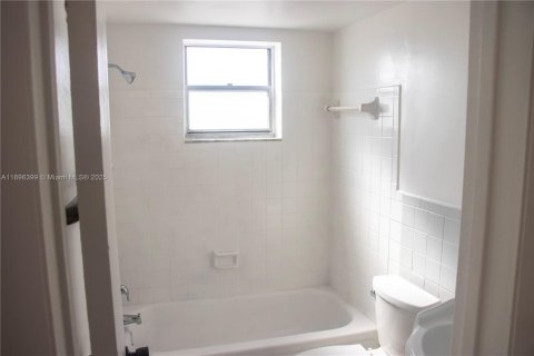 Copropriété à vendre à Hollywood, Floride: 1 chambre, 47.38 m2 № 1948425 - photo 14