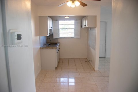 Copropriété à vendre à Hollywood, Floride: 1 chambre, 47.38 m2 № 1948425 - photo 9