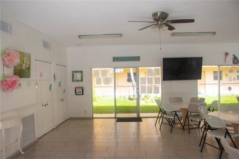 Copropriété à vendre à Hollywood, Floride: 1 chambre, 47.38 m2 № 1948425 - photo 19