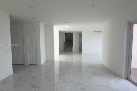 House in Dania Beach, Florida 5 bedrooms № 1867590 - photo 28