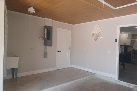 Casa en alquiler en Belleair Beach, Florida, 3 dormitorios, 100.52 m2 № 1676982 - foto 17