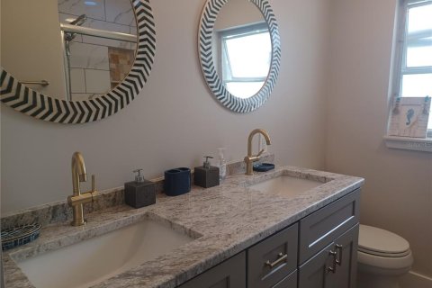 Casa en alquiler en Belleair Beach, Florida, 3 dormitorios, 100.52 m2 № 1676982 - foto 10