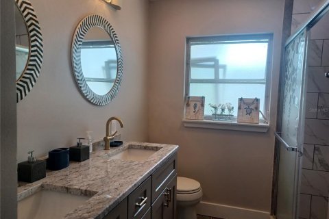 Casa en alquiler en Belleair Beach, Florida, 3 dormitorios, 100.52 m2 № 1676982 - foto 9