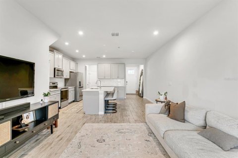 Touwnhouse à louer à Odessa, Floride: 3 chambres, 159.42 m2 № 2388951 - photo 10