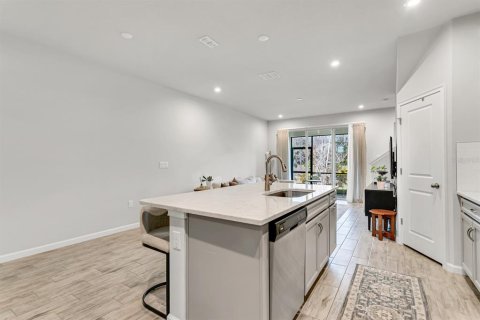 Touwnhouse à louer à Odessa, Floride: 3 chambres, 159.42 m2 № 2388951 - photo 15