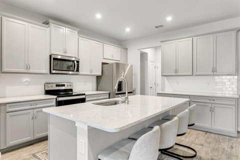 Touwnhouse à louer à Odessa, Floride: 3 chambres, 159.42 m2 № 2388951 - photo 11